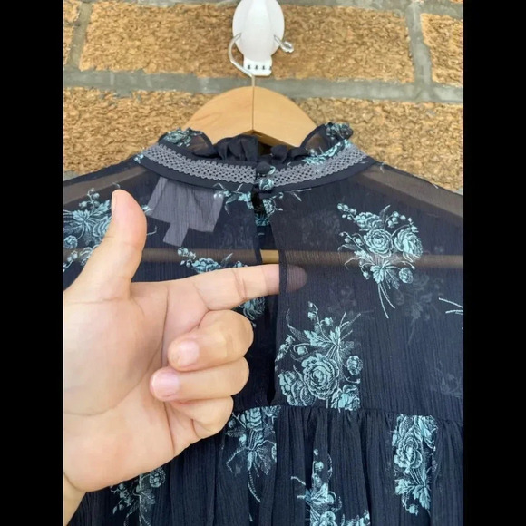 Cinq a Sept Natalie Shirred Floral-Print Blouse small - Picture 16 of 17